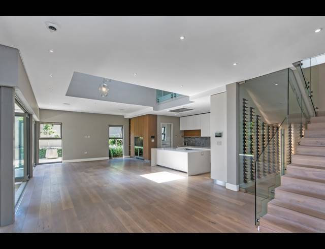 5 BEDROOM CLUSTER FOR SALE IN MORNINGSIDE